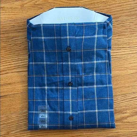 St. John’s Bay Blue Casual Button Down Shirt - Picture 3 of 4